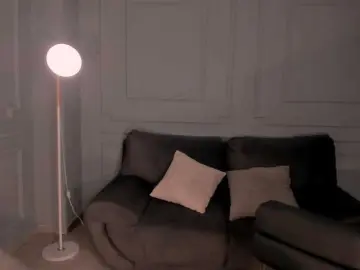 TaraLawrence  live sex cam