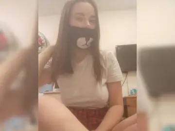 Alex-ndra104  live sex cam