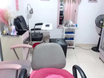 Titsbiglovers  live sex cam