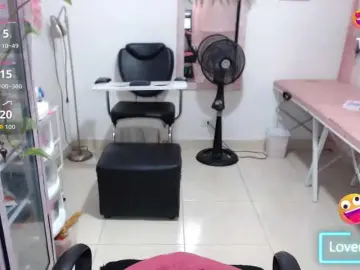 Titsbiglovers  live sex cam