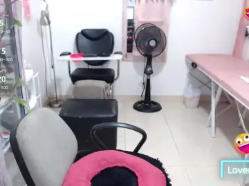 Titsbiglovers  live sex cam