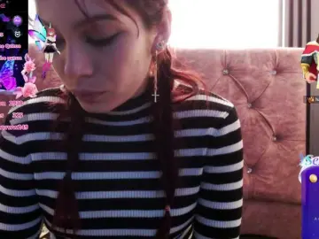 -yuyi  live sex cam