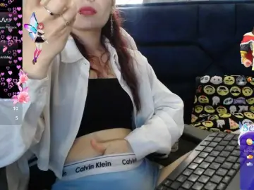 -yuyi  live sex cam