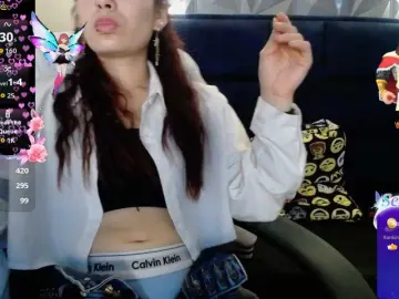 -yuyi  live sex cam