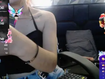 -yuyi  live sex cam