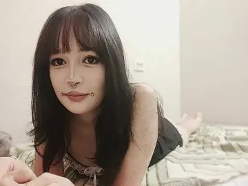 AldaLalonde  live sex cam