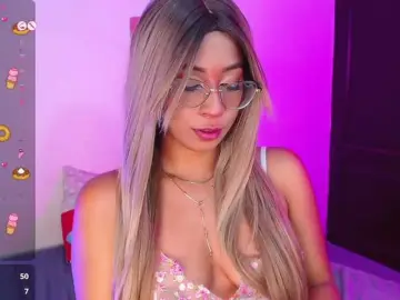 AnnieBlu3  live sex cam