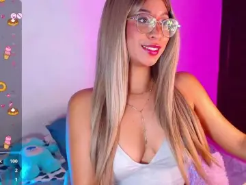 AnnieBlu3  live sex cam