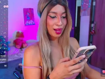 AnnieBlu3  live sex cam