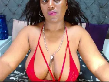 BIGTITSEBONY  live sex cam