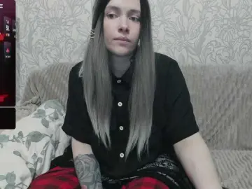 GeraBrown  live sex cam