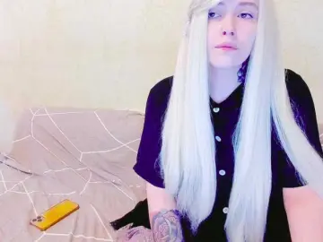 GeraBrown  live sex cam