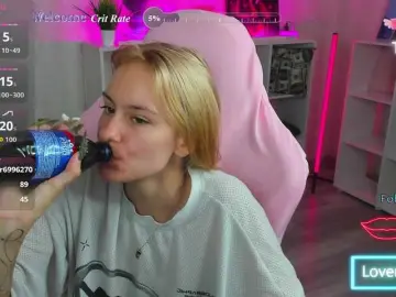 Golden-Whisper  live sex cam
