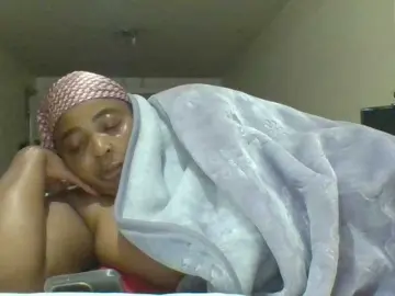 Pussylips53  live sex cam