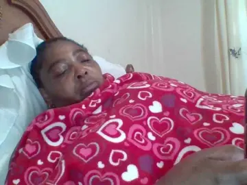 Pussylips53  live sex cam