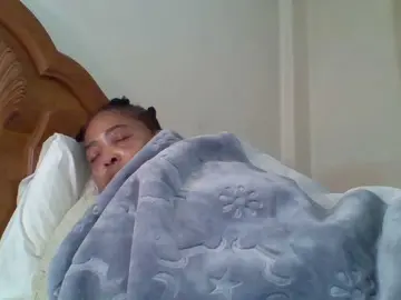 Pussylips53  live sex cam