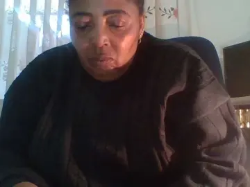 Pussylips53  live sex cam