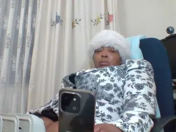 Pussylips53  live sex cam