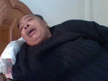 Pussylips53  live sex cam