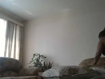Pussylips53  live sex cam