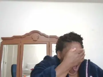 Pussylips53  live sex cam