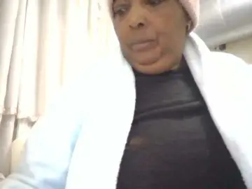 Pussylips53  live sex cam