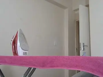 Pussylips53  live sex cam