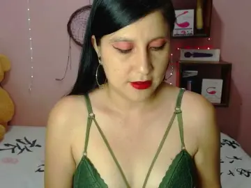 Sexy-annie  live sex cam