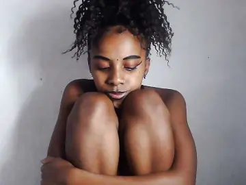Elinah1  live sex cam