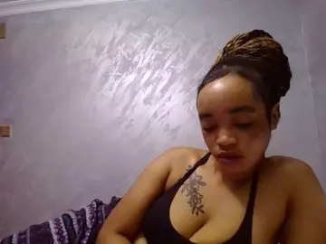 Jean022  live sex cam