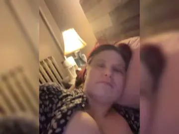 JullietteLatte  live sex cam