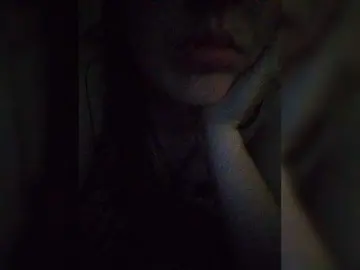 Sladost2222  live sex cam