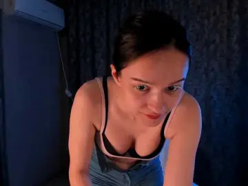 FalconeBaby  live sex cam