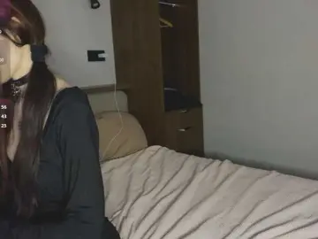 GentlesSakura  live sex cam