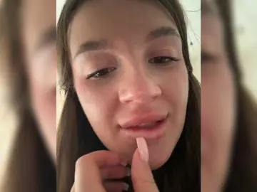 Rosalinelov  live sex cam