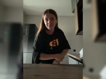Rosalinelov  live sex cam