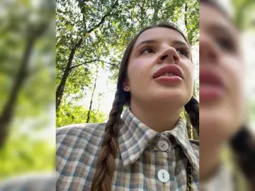 Rosalinelov  live sex cam