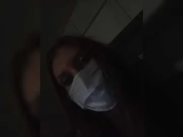 Klubnichkka  live sex cam