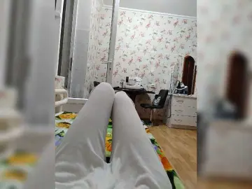 Klubnichkka  live sex cam