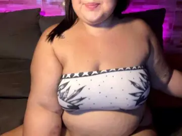 Miamiiy  live sex cam