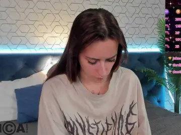 Hi-Karu  live sex cam