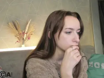 Hi-Karu  live sex cam