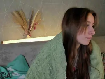 Hi-Karu  live sex cam