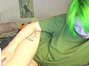 LittleKittenStar  live sex cam
