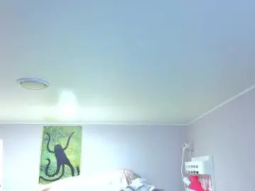 LittleKittenStar  live sex cam