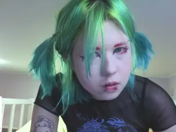LittleKittenStar  live sex cam