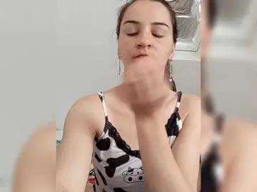 Myatom  live sex cam