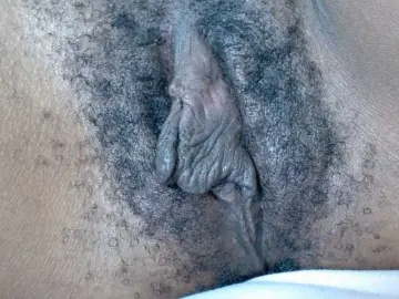 Skinybitchx  live sex cam