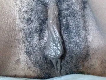 Skinybitchx  live sex cam