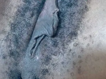 Skinybitchx  live sex cam